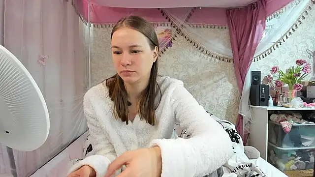 leila bambi  online show from 14, 3, 2026