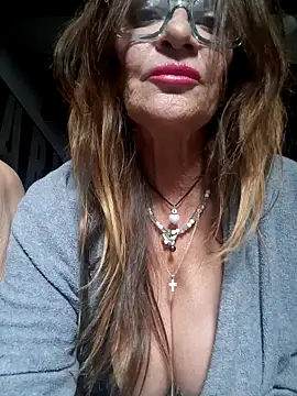 Snapshot of gildamilf chatting on 25, 10, 2025 gildamilf online show from 25, 10, 2025