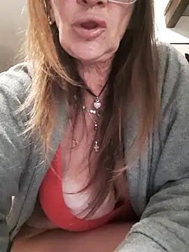 Snapshot of gildamilf chatting on 15, 11, 2025 gildamilf online show from 15, 11, 2025