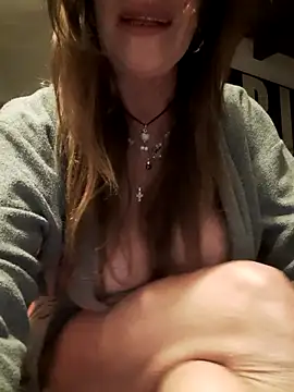 Snapshot of gildamilf chatting on 24, 11, 2025 gildamilf online show from 24, 11, 2025