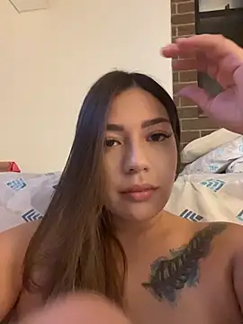 Latina vanessa online show from 18, 7, 2026