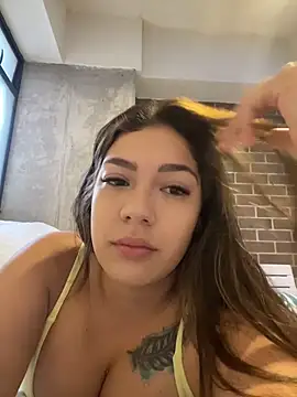 Latina vanessa online show from 22, 7, 2026