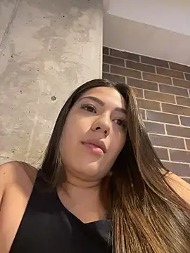Latina vanessa online show from 27, 7, 2026