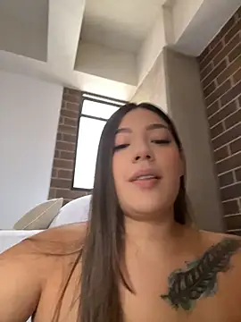 Latina vanessa online show from 6, 8, 2026
