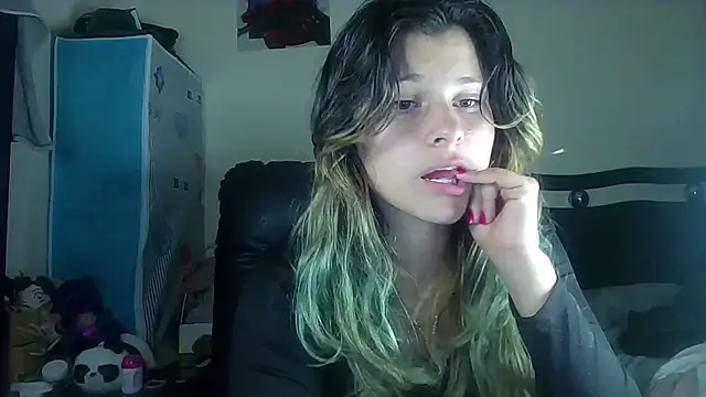 Snapshot of Elith_20 chatting on 16, 3, 2025 Elith 20 online show from 16, 3, 2025