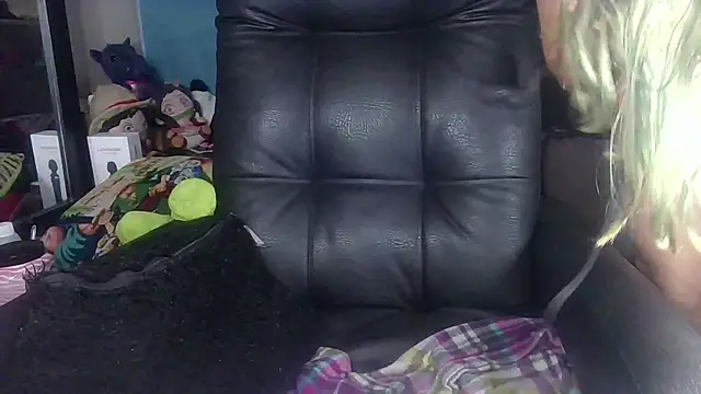 Snapshot of Elith_20 chatting on 23, 3, 2025 Elith 20 online show from 23, 3, 2025