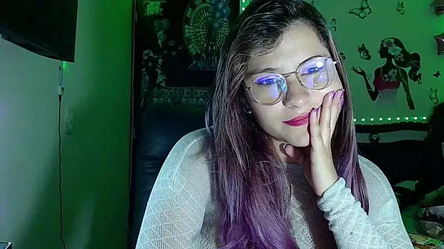 Snapshot of Elith_20 chatting on 14, 10, 2025 Elith 20 online show from 14, 10, 2025