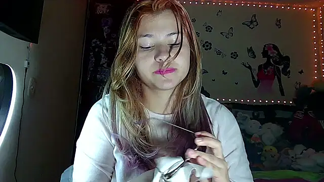 Snapshot of Elith_20 chatting on 5, 11, 2025 Elith 20 online show from 5, 11, 2025