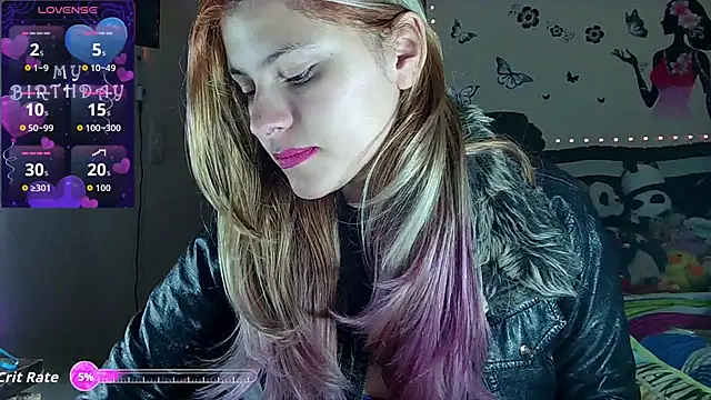 Snapshot of Elith_20 chatting on 8, 11, 2025 Elith 20 online show from 8, 11, 2025