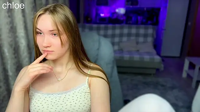 ChloeMillerMeow online show from 7, 10, 2025