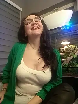 Snapshot of CamilleDesire chatting on 13, 12, 2024 CamilleDesire online show from 13, 12, 2024