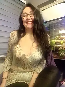 Snapshot of CamilleDesire chatting on 21, 12, 2024 CamilleDesire online show from 21, 12, 2024