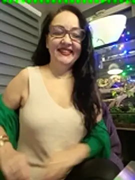 Snapshot of CamilleDesire chatting on 17, 1, 2025 CamilleDesire online show from 17, 1, 2025