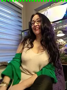 Snapshot of CamilleDesire chatting on 18, 2, 2025 CamilleDesire online show from 18, 2, 2025