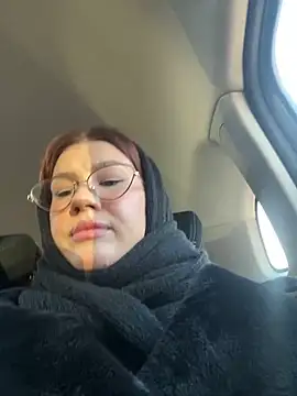 Snapshot of RinaCat chatting on 24, 12, 2024 RinaCat online show from 24, 12, 2024