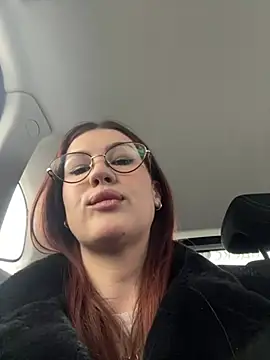 Snapshot of RinaCat chatting on 5, 1, 2025 RinaCat online show from 5, 1, 2025