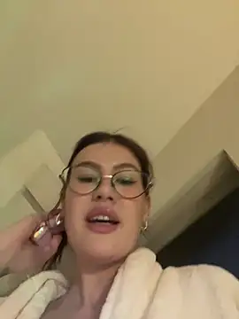 Snapshot of RinaCat chatting on 12, 1, 2025 RinaCat online show from 12, 1, 2025