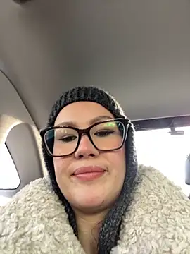 Snapshot of RinaCat chatting on 1, 2, 2025 RinaCat online show from 1, 2, 2025