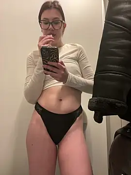 Snapshot of RinaCat chatting on 8, 2, 2025 RinaCat online show from 8, 2, 2025