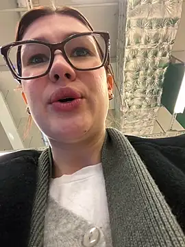 Snapshot of RinaCat chatting on 13, 2, 2025 RinaCat online show from 13, 2, 2025