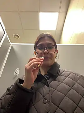 Snapshot of RinaCat chatting on 18, 3, 2025 RinaCat online show from 18, 3, 2025