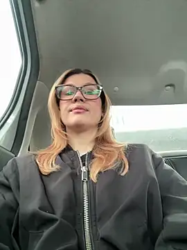 Snapshot of RinaCat chatting on 13, 9, 2025 RinaCat online show from 13, 9, 2025