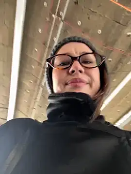 Snapshot of RinaCat chatting on 9, 11, 2025 RinaCat online show from 9, 11, 2025