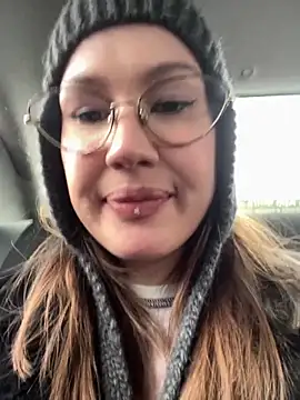 Snapshot of RinaCat chatting on 12, 11, 2025 RinaCat online show from 12, 11, 2025