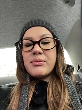 Snapshot of RinaCat chatting on 21, 11, 2025 RinaCat online show from 21, 11, 2025