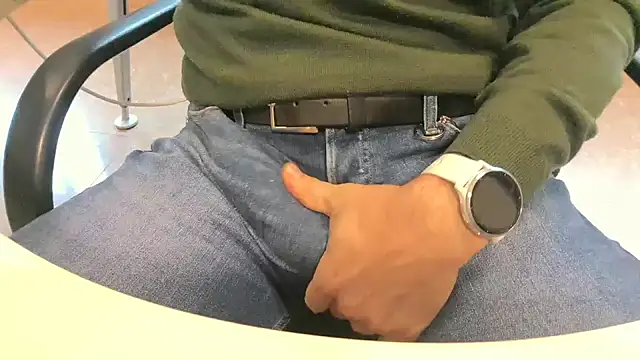 alessandroman2114 online show from 2, 2, 2026