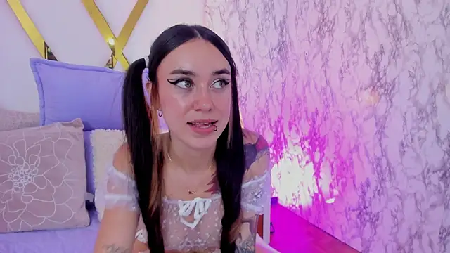 Snapshot of Athziry_ chatting on 17, 1, 2025 Athziry online show from 17, 1, 2025