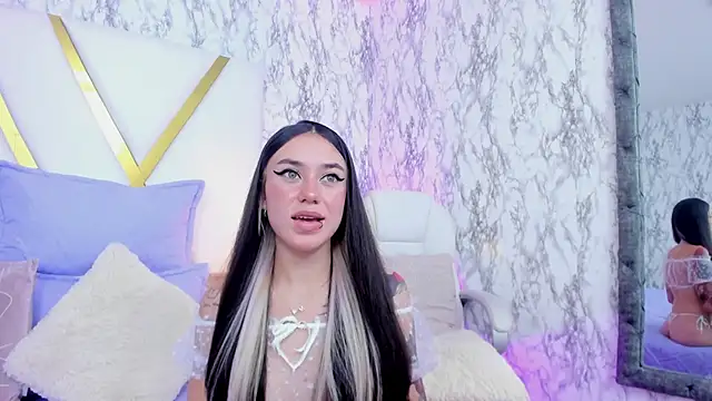 Snapshot of Athziry_ chatting on 4, 2, 2025 Athziry online show from 4, 2, 2025