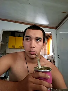 Snapshot of X_xtomas_x chatting on 18, 12, 2025 X xtomas x online show from 18, 12, 2025