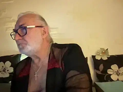 Snapshot of EroticVenetian chatting on 28, 2, 2025 EroticVenetian online show from 28, 2, 2025