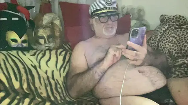 Snapshot of EroticVenetian chatting on 17, 9, 2025 EroticVenetian online show from 17, 9, 2025