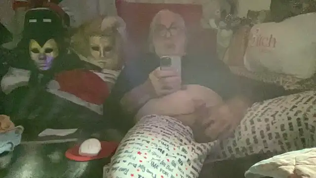 EroticVenetian online show from 4, 12, 2025