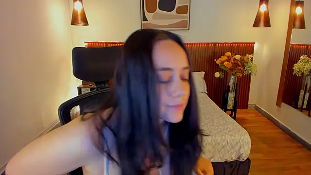 Snapshot of KatherineBond chatting on 16, 5, 2026 KatherineBond online show from 16, 5, 2026