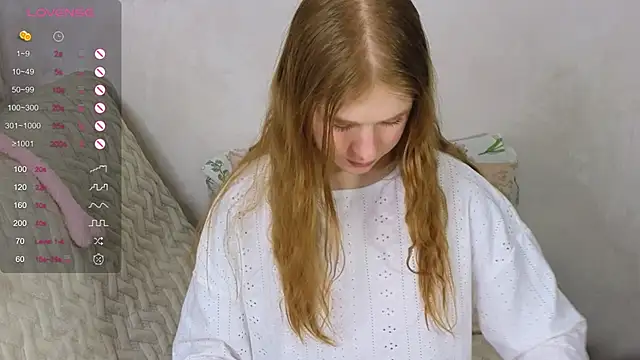 TrissMerigold9 online show from 14, 2, 2025