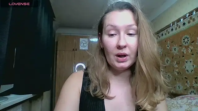 AnnaXLovers online show from 30, 10, 2025