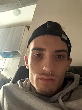 LaMaterialista online show from 19, 10, 2025