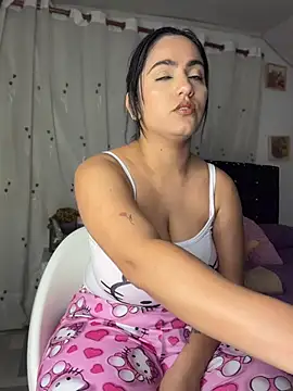 Snapshot of JazminTaylor chatting on 4, 6, 2026 JazminTaylor online show from 4, 6, 2026