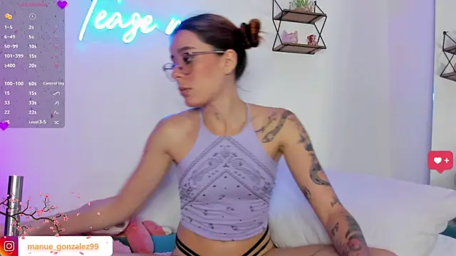 Snapshot of Manuela_monroe chatting on 12, 1, 2025 Manuela monroe online show from 12, 1, 2025