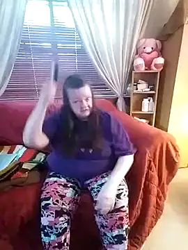 Bayou Woman68 online show from 30, 11, 2025