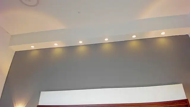 Adelehottman online show from 17, 10, 2025