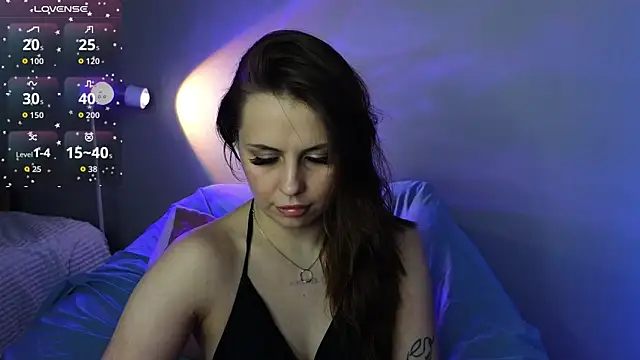 Snapshot of Aisha_Riley chatting on 24, 9, 2025 Aisha Riley online show from 24, 9, 2025