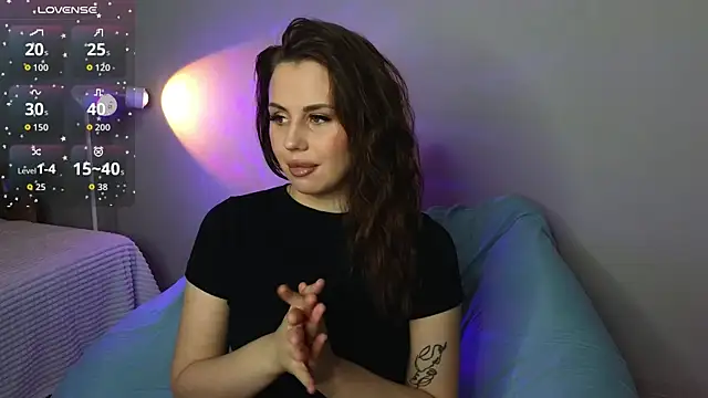 Snapshot of Aisha_Riley chatting on 3, 10, 2025 Aisha Riley online show from 3, 10, 2025
