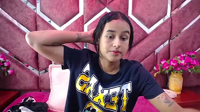 Snapshot of milly_print chatting on 7, 3, 2025 milly print online show from 7, 3, 2025