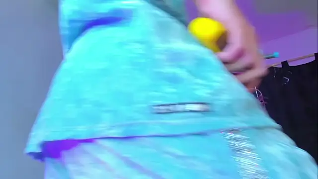 Snapshot of visaelX chatting on 4, 12, 2024 visaelX online show from 4, 12, 2024