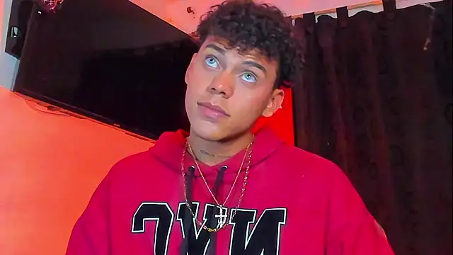 Snapshot of visaelX chatting on 24, 12, 2024 visaelX online show from 24, 12, 2024