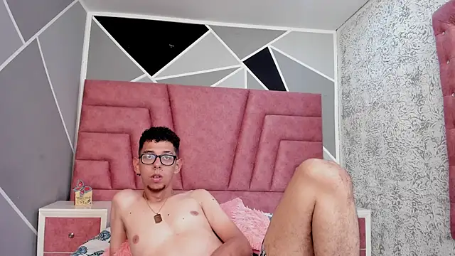 Derek and Skarlet online show from 20, 1, 2025